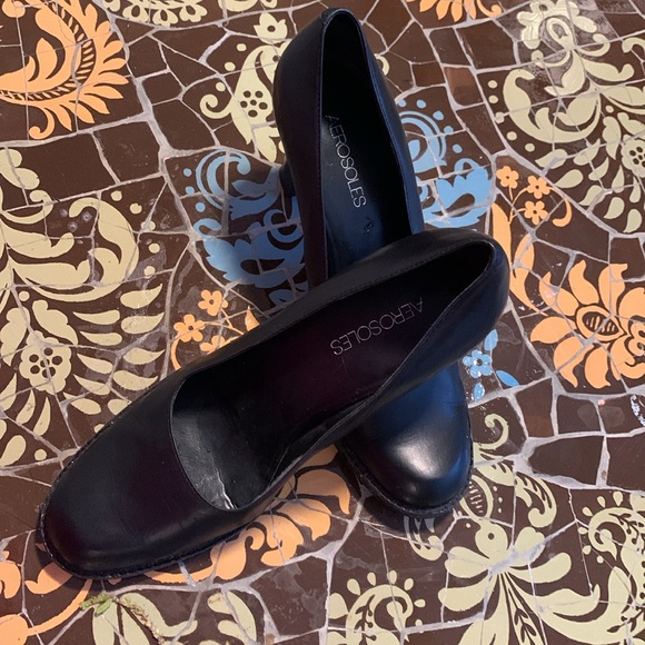 AEROSOLES PUMP STYLE SHOE Sz: 7.5M - Picture 3 of 9